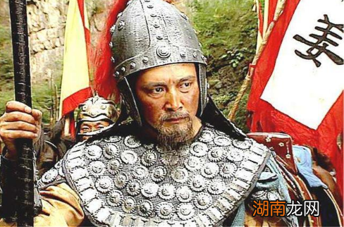 马谡失街亭最大的过错方是谁？除了马谡之外还有谁要负责？