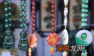 翡翠项链怎么看真假鉴别，翡翠项链怎么看真假鉴别图解