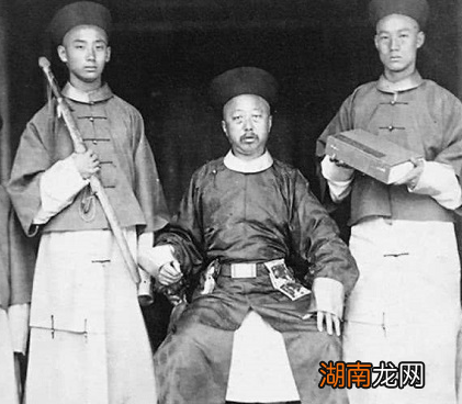 清朝灭亡之后 王爷和贝勒都做什么