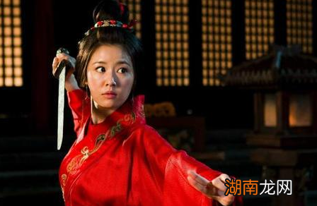 为什么说孙尚香和刘备的婚姻是政治权力争夺下的牺牲品？