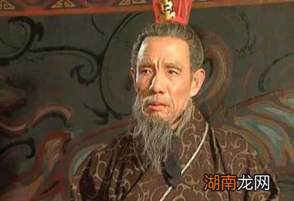 曹操临死前，为曹丕留下了哪几位辅佐大臣？