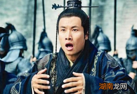 曹操临死前，为曹丕留下了哪几位辅佐大臣？