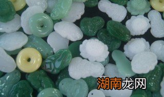 翡翠冰种和冰晴哪个好 冰种晴低翡翠怎么样