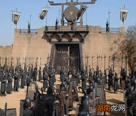 古代有虎符就能调动军队 皇帝是如何保证军队不会叛变的