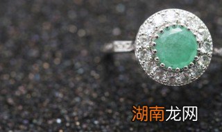 怎么样鉴别翡翠真假好坏 怎么样鉴别翡翠真假好坏图片