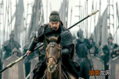 关羽真的是因为大意才丢了荆州吗？还有其他原因导致他失败吗？