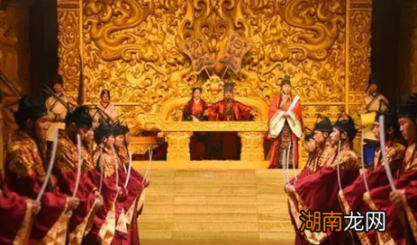 先帝驾崩后,新皇继位登基要经历哪些程序?