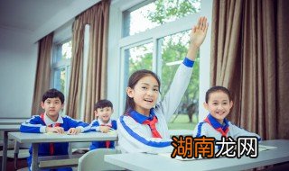 孩子自控能力差老是玩手机怎么办