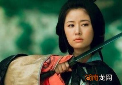 三国演义恐怖的细节 看曹操睡觉会丢掉小命