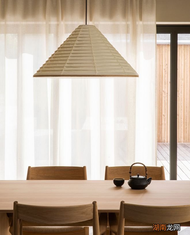 都是自建房，挪威设计师把日系元素玩的这么溜？！