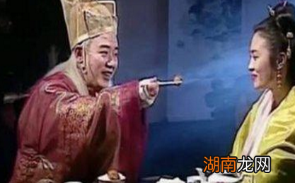 太监和宫女对食到底是什么意思 这种现场为何会走向开明的状态