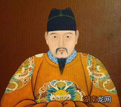 皇帝自己膝下无子,一太监却说:皇子已经养到六岁