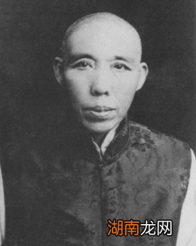 养心殿的太监为什么一直给溥仪讲紫禁城的鬼怪故事？有什么目的吗？