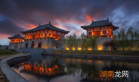 北魏孝文帝迁都洛阳,背后有哪些因素?