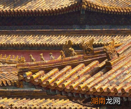 古代礼仪繁多,等级森严 门匾上能挂府字的家庭却是寥寥无几