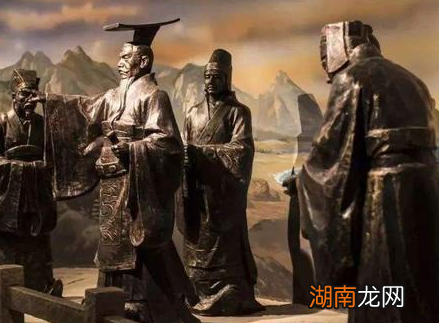 大泽乡起义陈胜实力在一步步的壮大 最后为什么会迅速的土崩瓦解