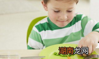 3岁孩子任性怎么教 3岁的男孩子任性该怎么教