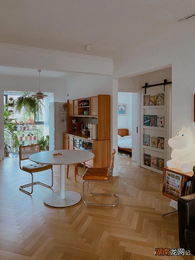 福建一单亲妈妈晒出自家98㎡内部照，不豪华，却是很多家庭的榜样