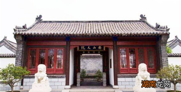 狮子是如何与中国文化相结合的？石狮文化是在什么背景下诞生的？