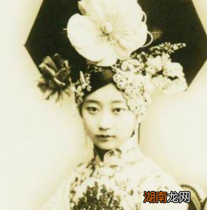 清朝妃子都是精挑细选出来的 她们留下的照片为何都很丑