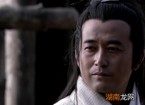 秦国当时那么的弱小 秦国是如何走向强大的