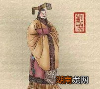 揭秘：曹丕曾三次拒绝登基的背后有什么原因？