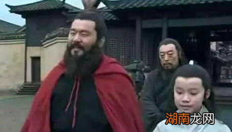 曹丕让曹植写一首《死牛诗》,却没七步诗出名