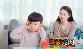 两个孩子打架大人出手 两小孩打架大人怎么做