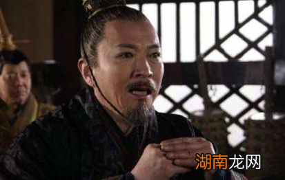 孙谦官职很高为何却经常住在车库里呢?