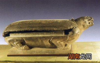 李寿是何人?为何他死后会地采用龟形的墓志铭呢?