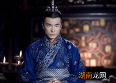 东汉末年群雄之一，公孙瓒一把好牌打得稀烂