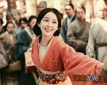 曹彰当初拥兵十万，他为什么不反曹丕？