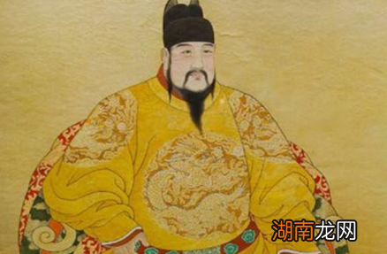 明朝官员的工资很低，他们每个月的俸禄到底有多少？