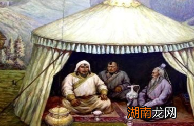 成吉思汗统一了蒙古各部，为何历史的评价褒贬不一呢？