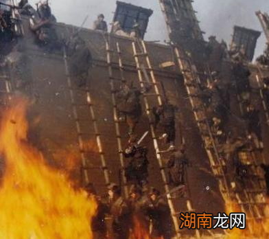 古代功臣的时候士兵为何不去推倒梯子 事实证明古人并不傻
