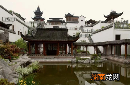 曹雪芹的家世如何?曹雪芹为何会被抄家?