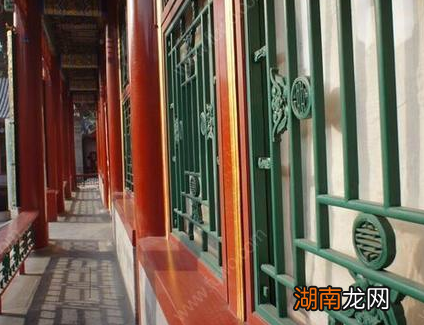 古代窗户纸一捅就破 古人又是怎么保护自己的隐私的