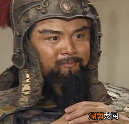 曹操在处置吕布的时候 曹操为什么要问刘备的意见