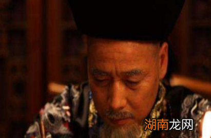 曾国华为何说自己要纳妾才能考中功名呢？