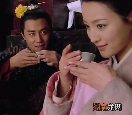 古代绿帽子的由来是什么样的 出轨是怎么和绿帽子联系到一起的