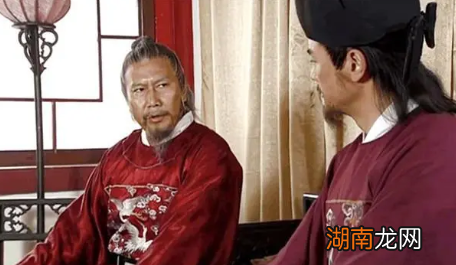 官员太穷把女儿卖掉,明朝三品官员俸禄很低吗?