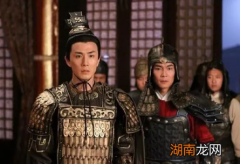 李成器主动让位出去，是他自愿还是被逼无奈？