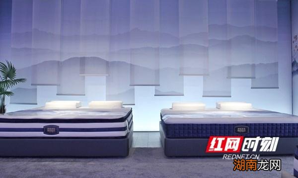 优眠科技｜梦洁家居携国风系列床垫亮相37届深圳国际家具展