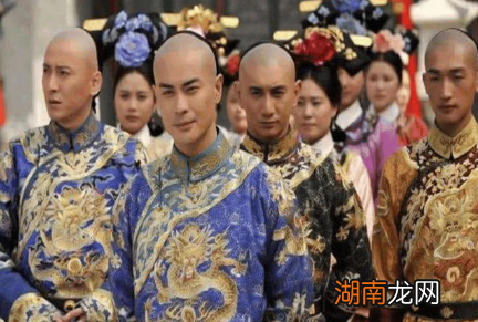 胤禔夺嫡失败被圈禁期间,都在做些什么?