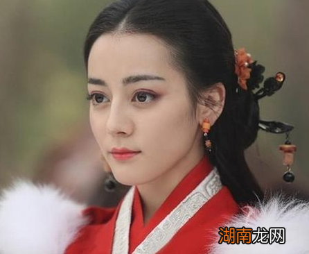 曹操将貂蝉送给关羽之后 貂蝉为什么在第二天就自杀了