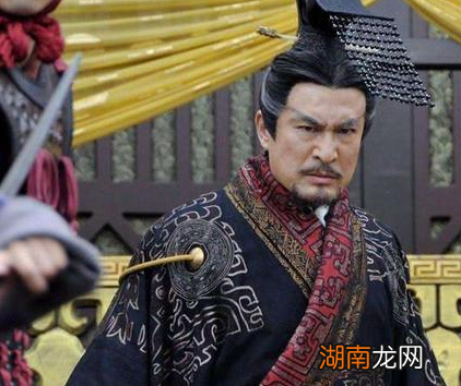 秦朝灭亡的锅到底有谁来辈 究竟是秦始皇还是秦二世