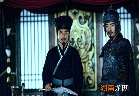 从细节中分析蜀汉灭亡的原因，刘禅为何会投降？