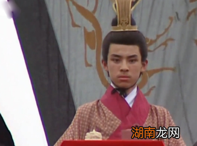 曹奂管堂兄叫父皇,这位曹魏末代皇帝有多窝囊?