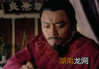 包拯秉公执法,为何却会被书吏利用呢?