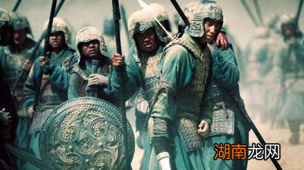 古代长矛到底用什么材料制成的 不是有钱人都用不起